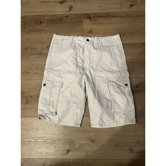 Levi's Ace Relaxed Fit Men's Size 32 Cargo Shorts Short Pants Beige $50 NWT - Picture 1 of 3